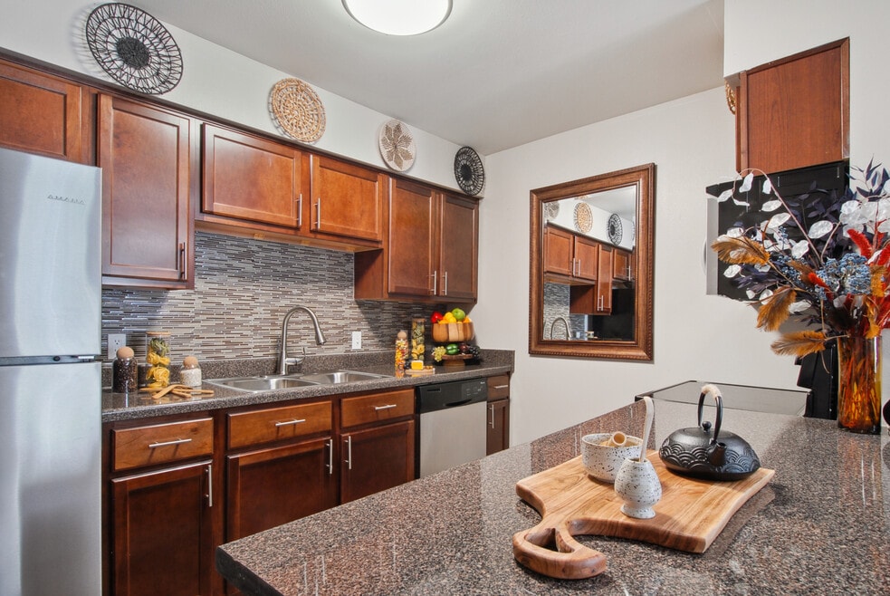 Emerald Pointe Apartment Homes