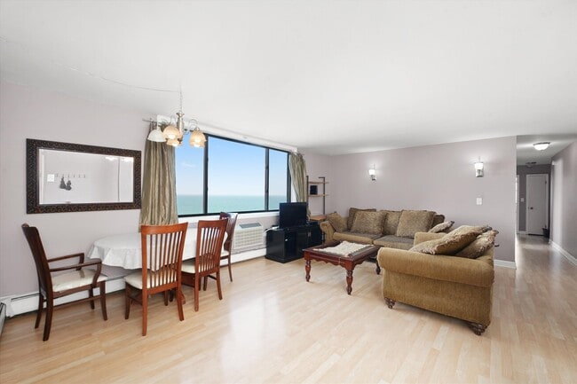 Sheridan Point Condominiums unit 808, Chicago, IL 60660 - photo 3