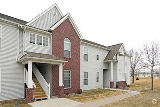 2725 Heinz Rd, Iowa City, IA 52240