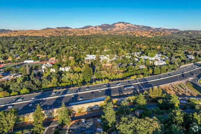 Walnut Knolls is a small suburban enclave just South of Downtown Walnut Creek.
