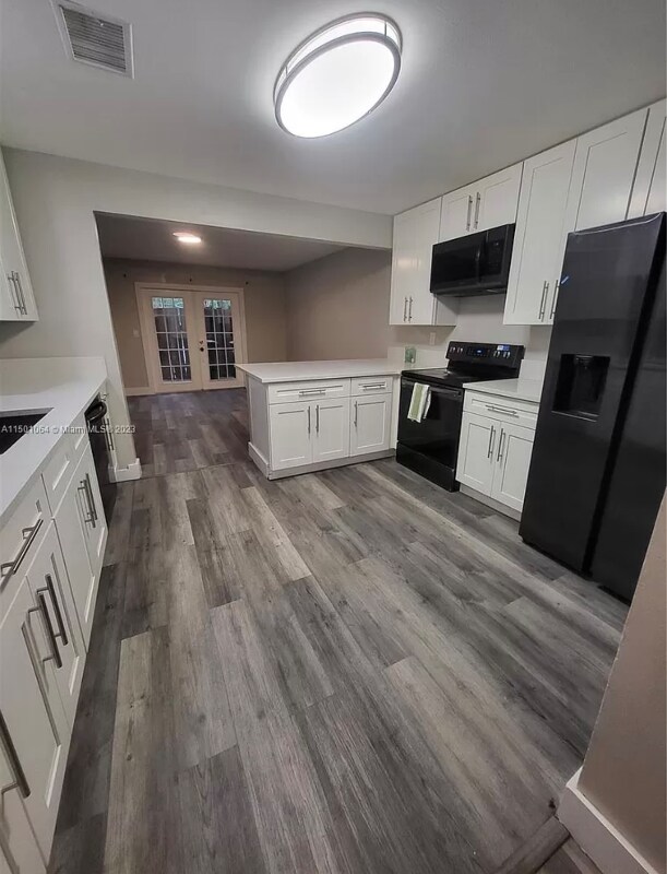 6193 Pine Tree Ln, Tamarac, FL 33319