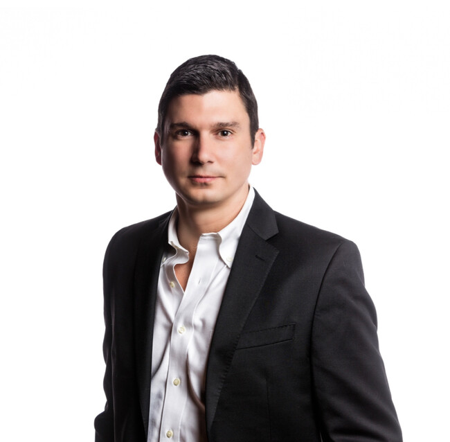 Agent Photo