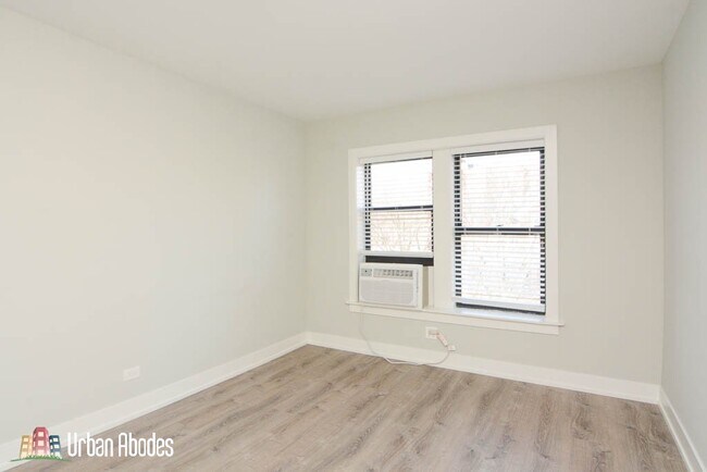 709 W Brompton Ave unit A04C, Chicago, IL 60657 - photo 7