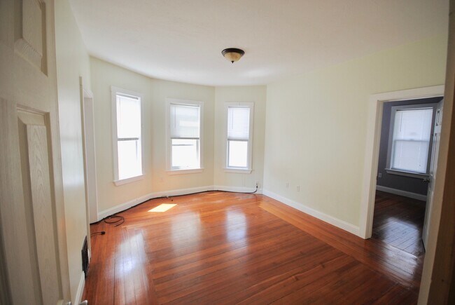 1085 Dorchester Ave unit 3, Dorchester, MA 02125 - photo 2