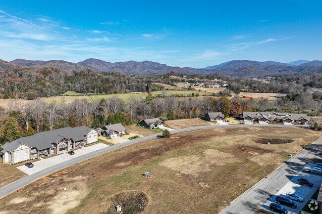 While Condos are not common in Townsend, new ones in private communities are starting to pop up.