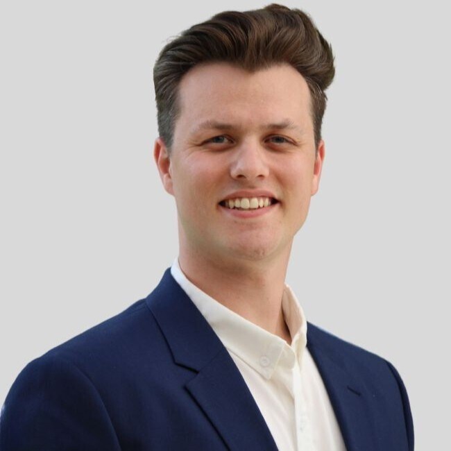Agent Photo