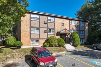 240 Barker Ave, Lowell, MA 01850