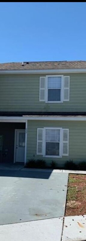 629 Layton Dr, Gulfport, MS 39507