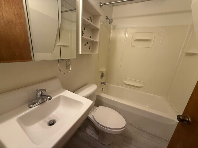 110 Janesville St unit 110, Oregon, WI 53575 - photo 5