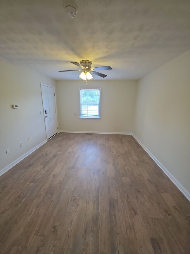 460 W 4th St unit A3, Cookeville, TN 38501 - photo 3