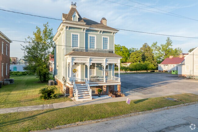 Some homes have lots between the next home due to what is called the Great Fire of 1916.