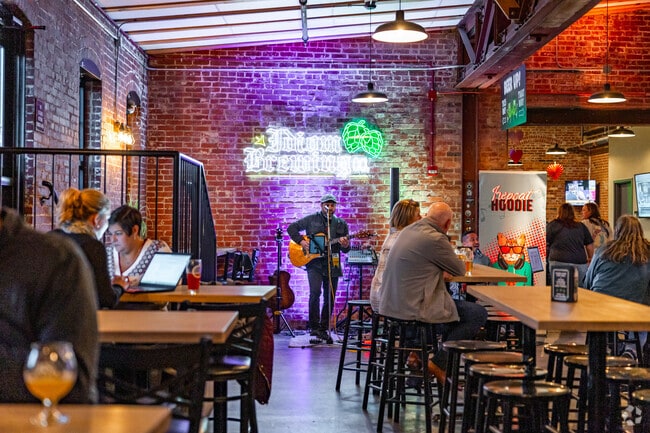 Nothing beats live music at Idiom Brewery, just a few miles from Spring Ridge.
