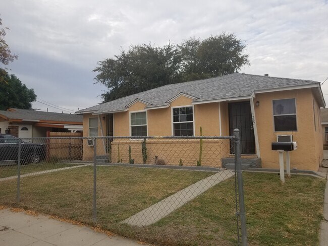 1239 Massachusetts Ave unit 1239, San Bernardino, CA 92411 - photo 3