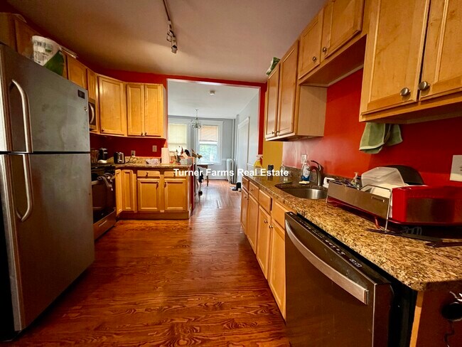 19 Netherlands Rd unit 1, Brookline, MA 02445 - photo 7