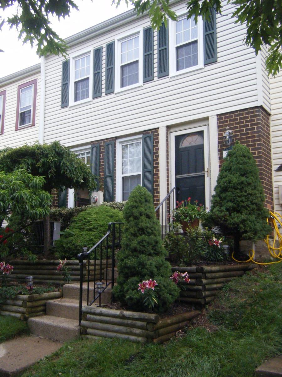 9164 Broken Oak Place, Burke, VA 22015 - photo 1