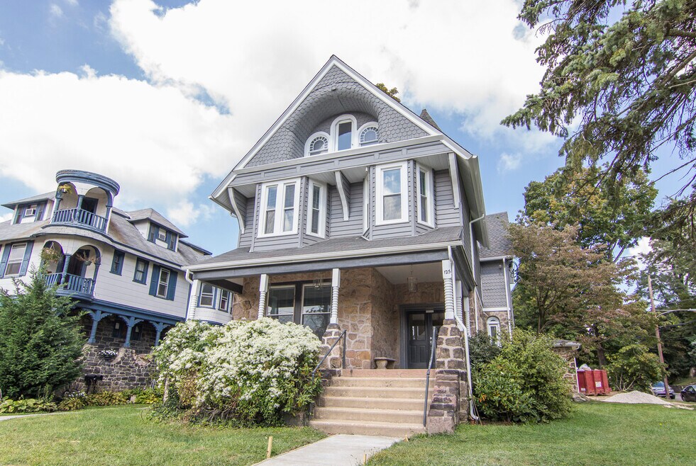 125 Windsor Ave unit First Floor, Narberth, PA 19072 - photo 1