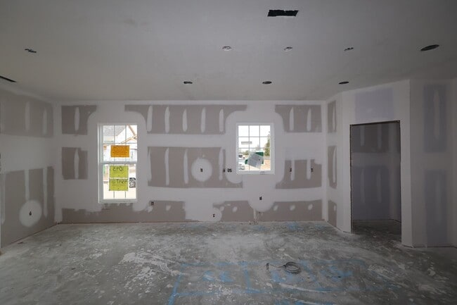 4547 Corsican Loop E, Hilliard, OH 43026 - photo 5