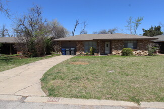 1705 Westchester Dr, The Village, OK 73120