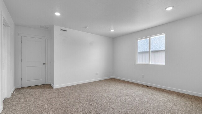 2002 E Albion Dr, Salem, UT 84653 - photo 6