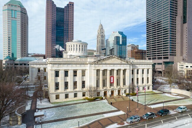 King-Lincoln Bronzeville is a short trip to the Ohio Statehouse.