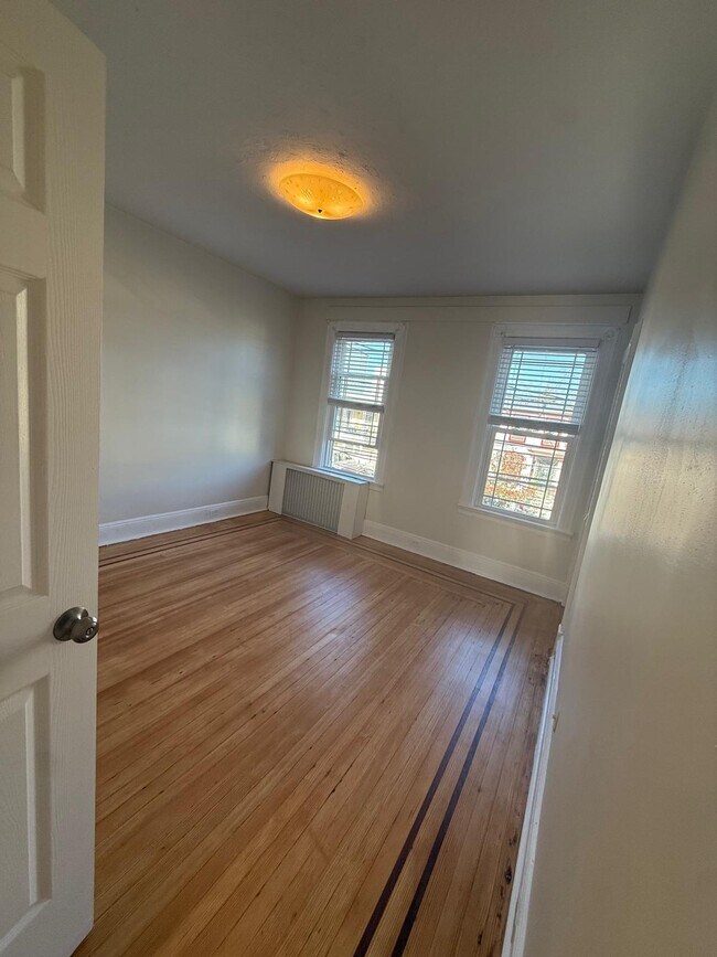 111 19th St unit 2nd floor, Union City, NJ 07087 - photo 5