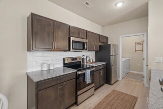 75 Siskin Cir, Hampstead, NC 28443