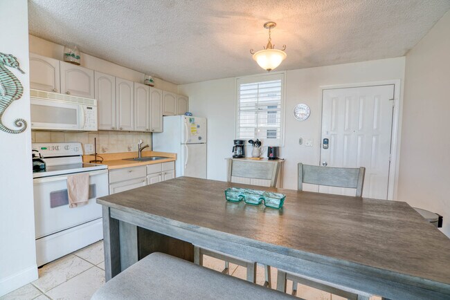 5700 Bonita Beach Rd SW unit FL3-ID1226363P, Bonita Springs, FL 34134 - photo 5