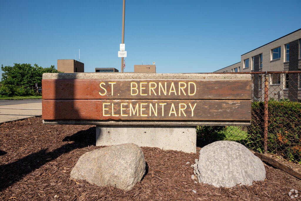 St Bernard Elementary School is located in Saint Bernard Ohio.