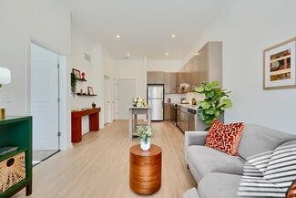 4710 Park Heights Ave, Baltimore, MD 21215