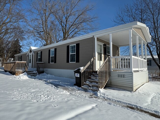 317 22nd St NW, Stewartville, MN 55976 - photo 3