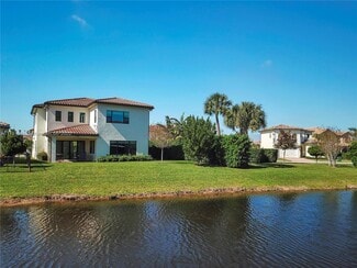 917 SW 113th Way, Pembroke Pines, FL 33025