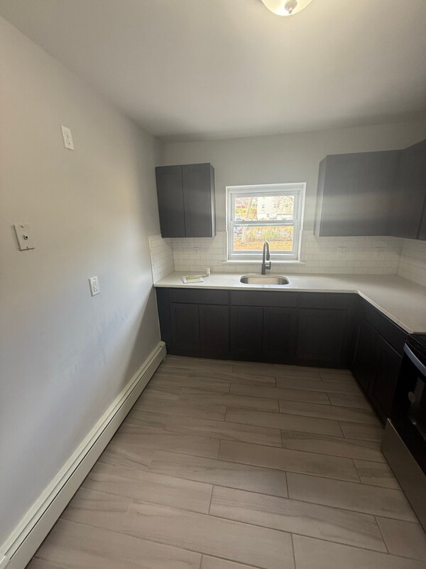 393 Grove St unit 8, North Plainfield, NJ 07060 - photo 2