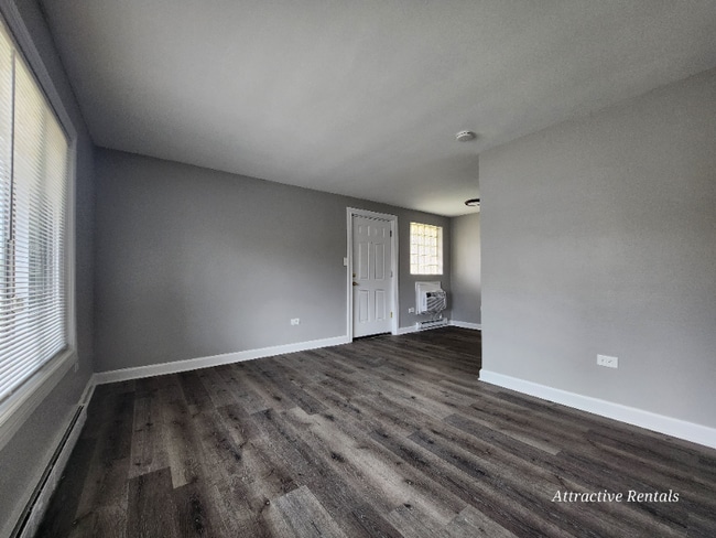 2109 W 119th St, Blue Island, IL 60406 - photo 3