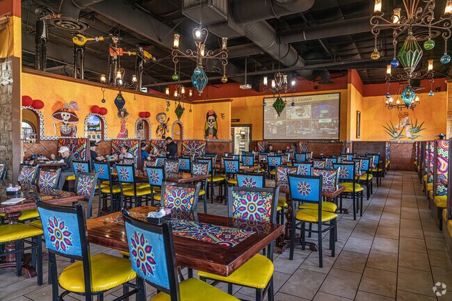 There are several dining options in Atoka such as Las Margaritas.