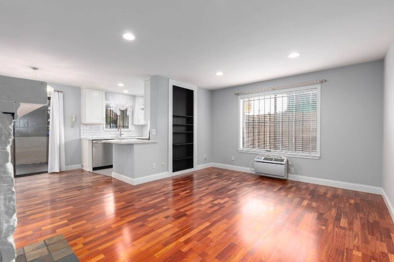 4415 38th St unit 1, San Diego, CA 92116 - photo 1