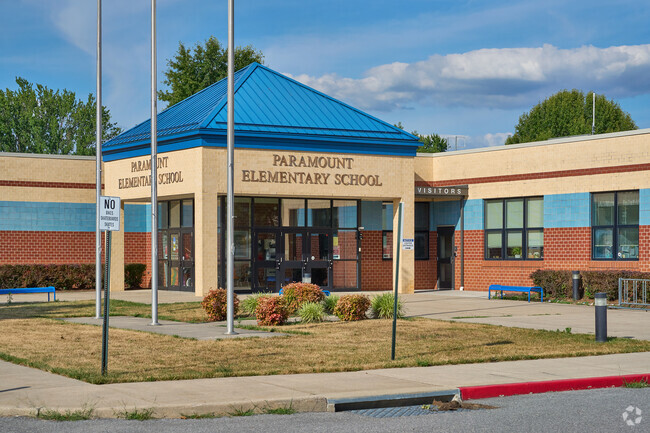 Paramount Elementary School serves families and students in Washington County.