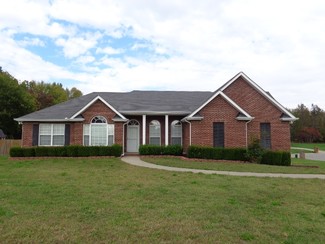 1040 Blue Jay Ct, Adams, TN 37010