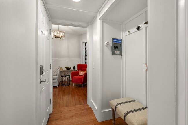 165 Salem St unit 3, Boston, MA 02113 - photo 4