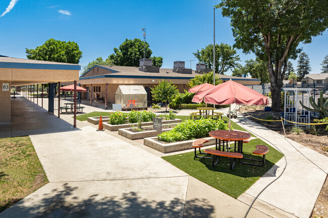 Pleasant Elementary School provides a garden area for students and faculty to enjoy.