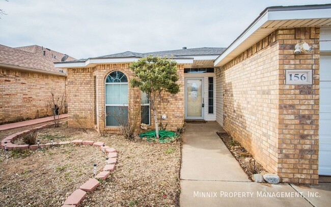 156 Frankford Ct, Lubbock, TX 79416 - photo 2