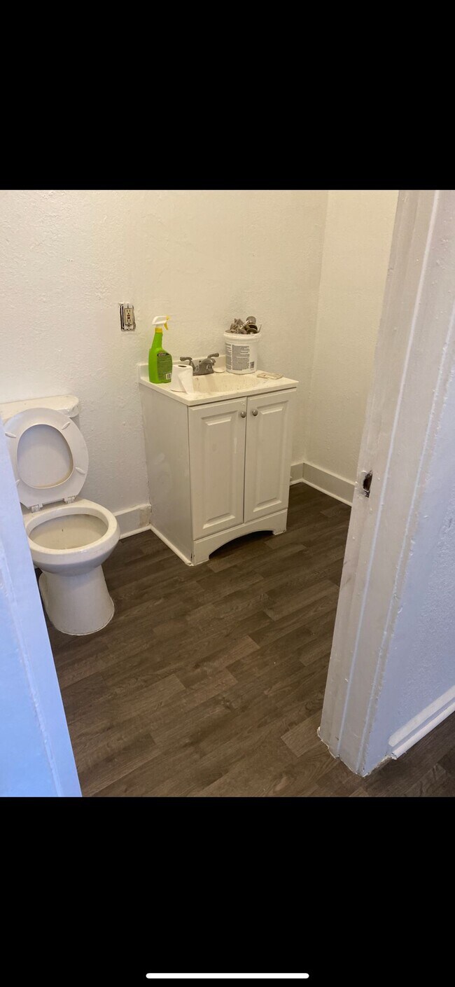 5263 S Figueroa St unit Bottomrightunit, Los Angeles, CA 90037 - photo 6