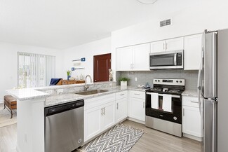 2700 Quantum Lakes Dr, Boynton Beach, FL 33426