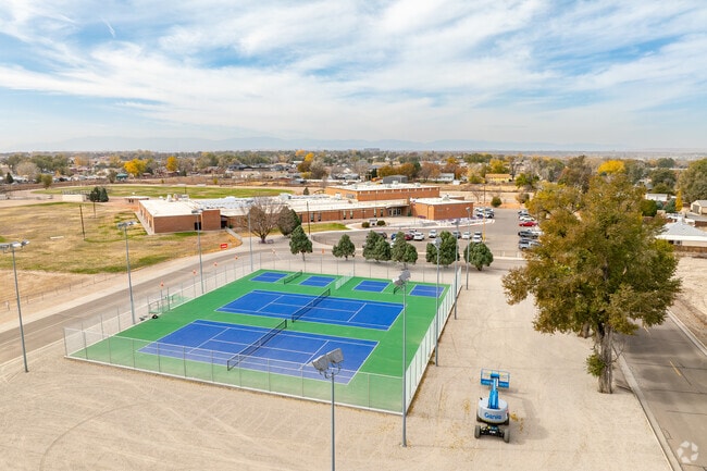 Pleasant View Middle School near Blende serves grades six through eight.