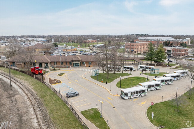 Padnos Transportation Center has buses and trains available for travel in Holland Heights.