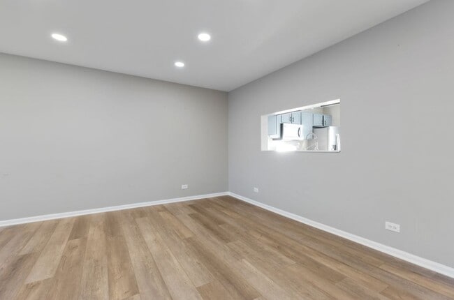 4553 W Hill Ave, Waukegan, IL 60085 - photo 6