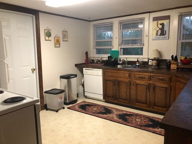 297 Marlborough Rd unit One-front, Glastonbury, CT 06033 - photo 7