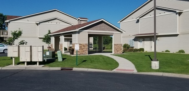 Arcade Estates West, Vadnais Heights, MN 55127 - photo 3