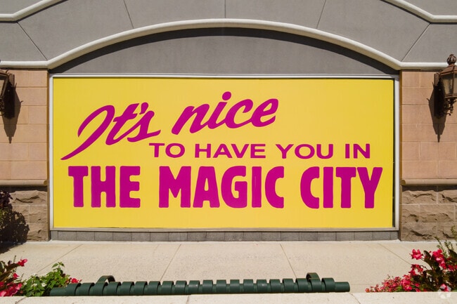 Enjoy the best shopping centers in the Magic City area in Cahaba Heights.