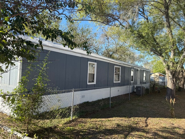 11725 W Farm To Market 2790 S, Lacoste, TX 78039 - photo 2