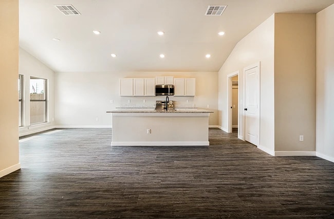 2404 Helena Ave, Lubbock, TX 79407 - photo 4